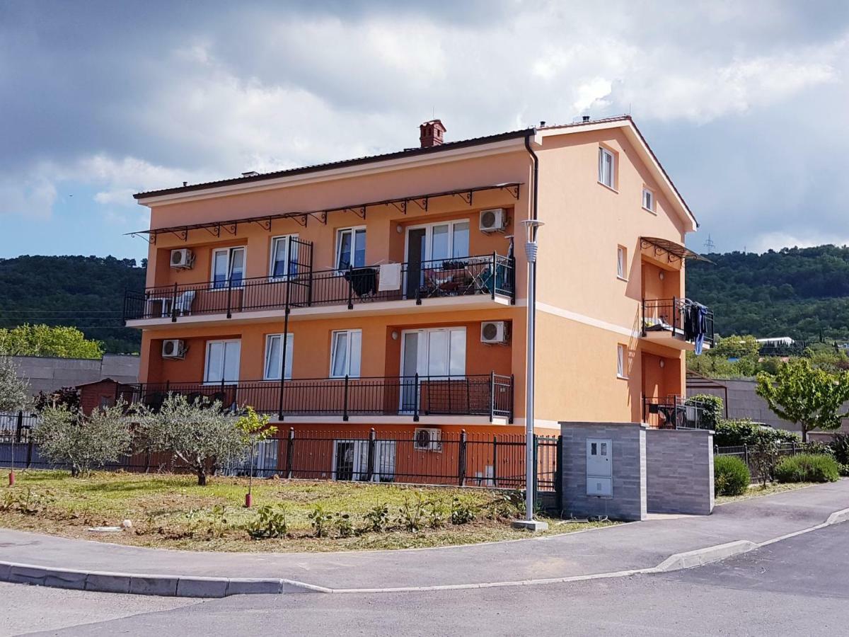 The Orange House Lägenhet Izola Exteriör bild